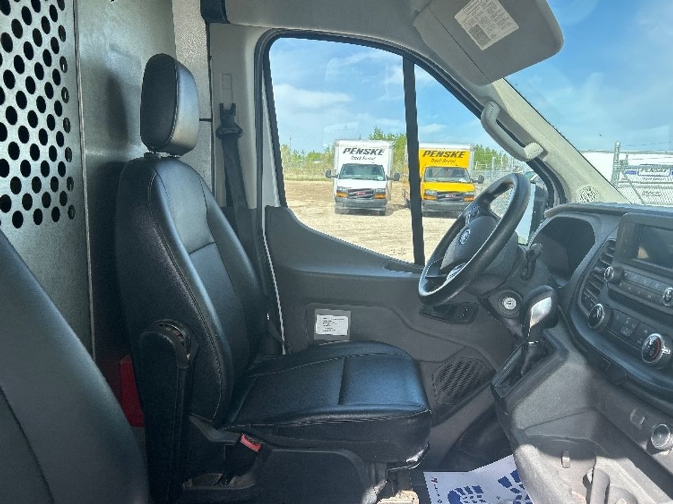 Cargo Van (Panel Van)-Light and Medium Duty Trucks-Ford-2021-Transit 250-Minot-ND-59,976\n\t\tmiles-$ 37,500 - Image 21