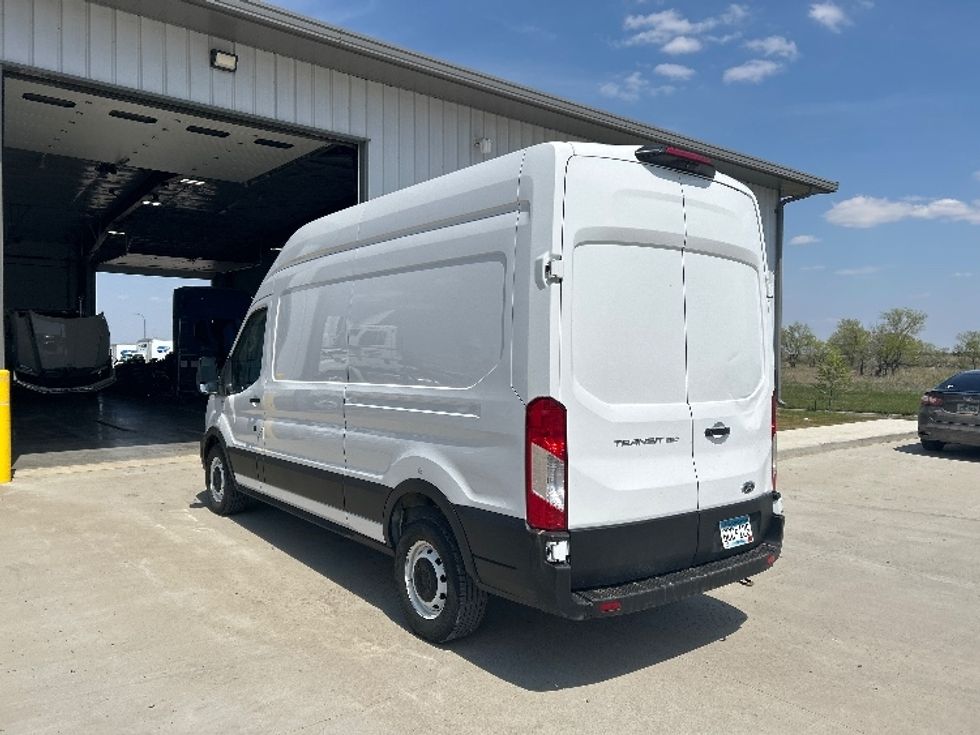 Cargo Van (Panel Van)-Light and Medium Duty Trucks-Ford-2021-Transit 250-Minot-ND-59,976\n\t\tmiles-$ 37,500 - Image 6