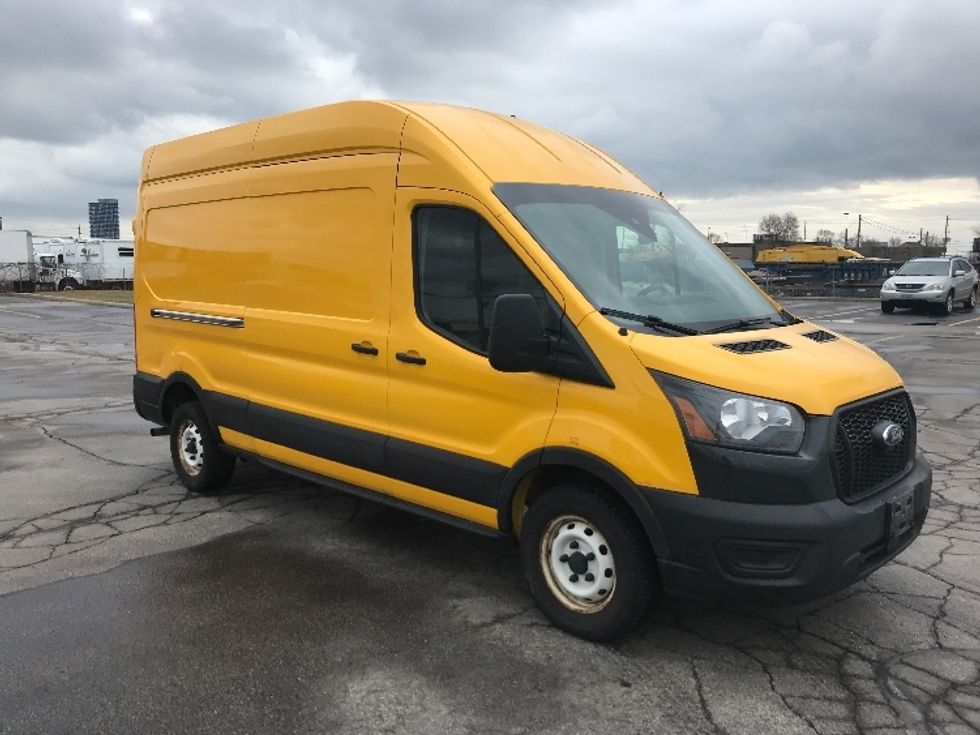 Cargo Van (Panel Van)-Light and Medium Duty Trucks-Ford-2021-Transit 250-Mississauga-ON-131,976\n\t\tkm-$ 38,250 - Image 1