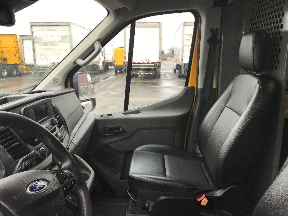 Cargo Van (Panel Van)-Light and Medium Duty Trucks-Ford-2021-Transit 250-Mississauga-ON-131,976\n\t\tkm-$ 38,250 - Image 16