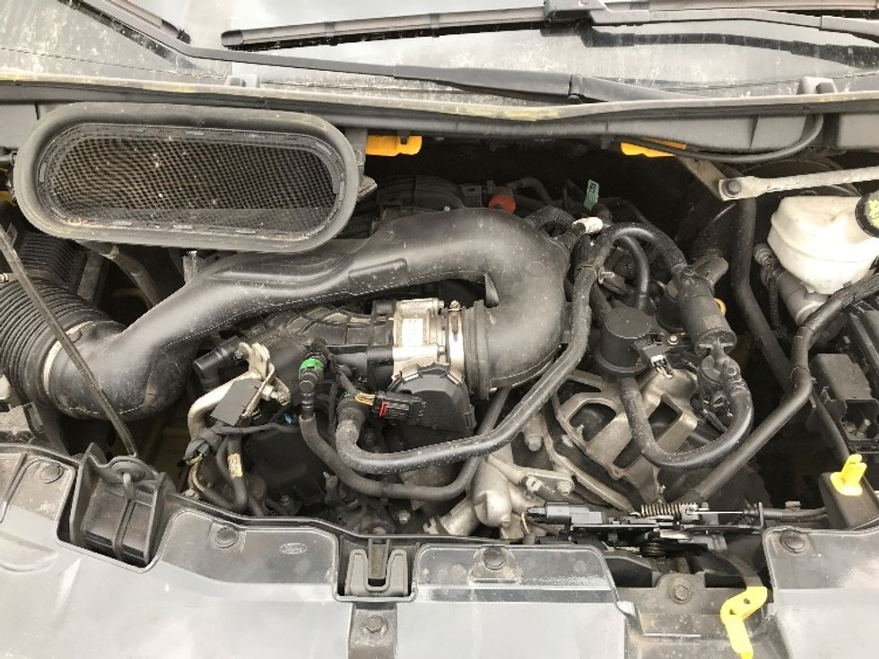 Cargo Van (Panel Van)-Light and Medium Duty Trucks-Ford-2021-Transit 250-Mississauga-ON-131,976\n\t\tkm-$ 38,250 - Image 21