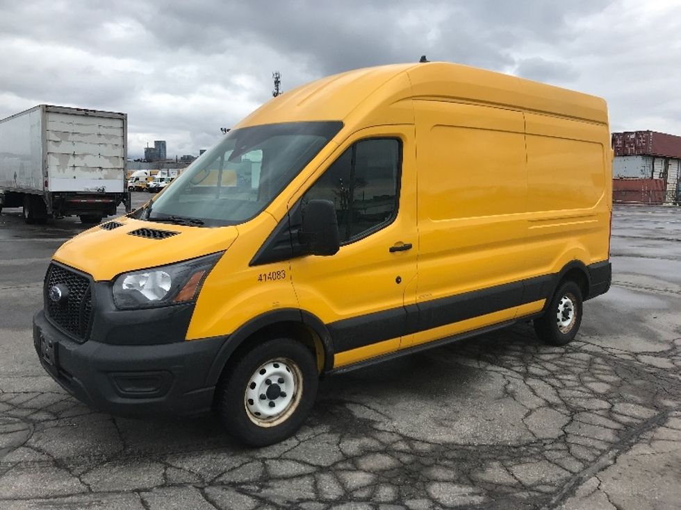 Cargo Van (Panel Van)-Light and Medium Duty Trucks-Ford-2021-Transit 250-Mississauga-ON-131,976\n\t\tkm-$ 38,250 - Image 3