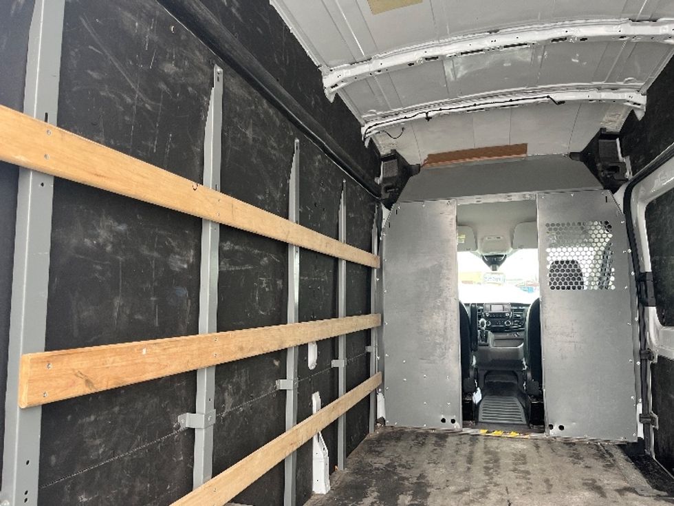 Cargo Van (Panel Van)-Light and Medium Duty Trucks-Ford-2021-Transit 250-Mississauga-ON-132,397\n\t\tkm-$ 43,000 - Image 10