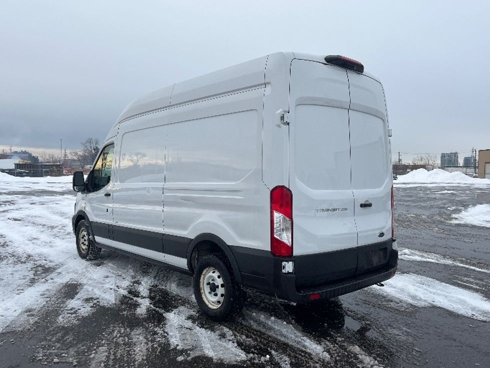 Cargo Van (Panel Van)-Light and Medium Duty Trucks-Ford-2021-Transit 250-Mississauga-ON-132,397\n\t\tkm-$ 43,000 - Image 6