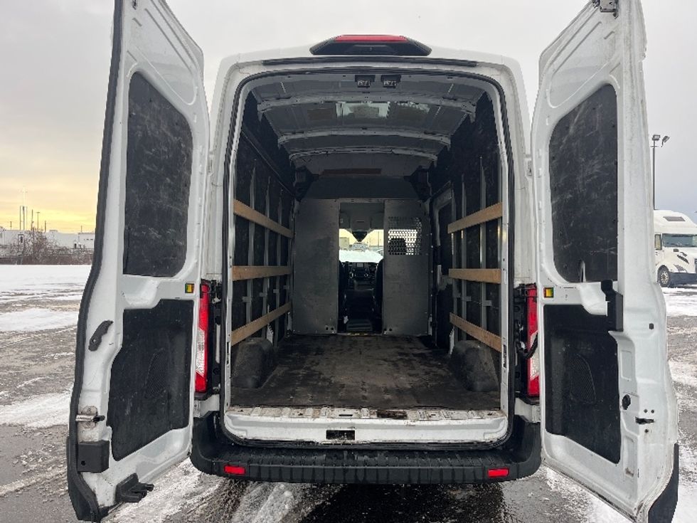 Cargo Van (Panel Van)-Light and Medium Duty Trucks-Ford-2021-Transit 250-Mississauga-ON-132,397\n\t\tkm-$ 43,000 - Image 8