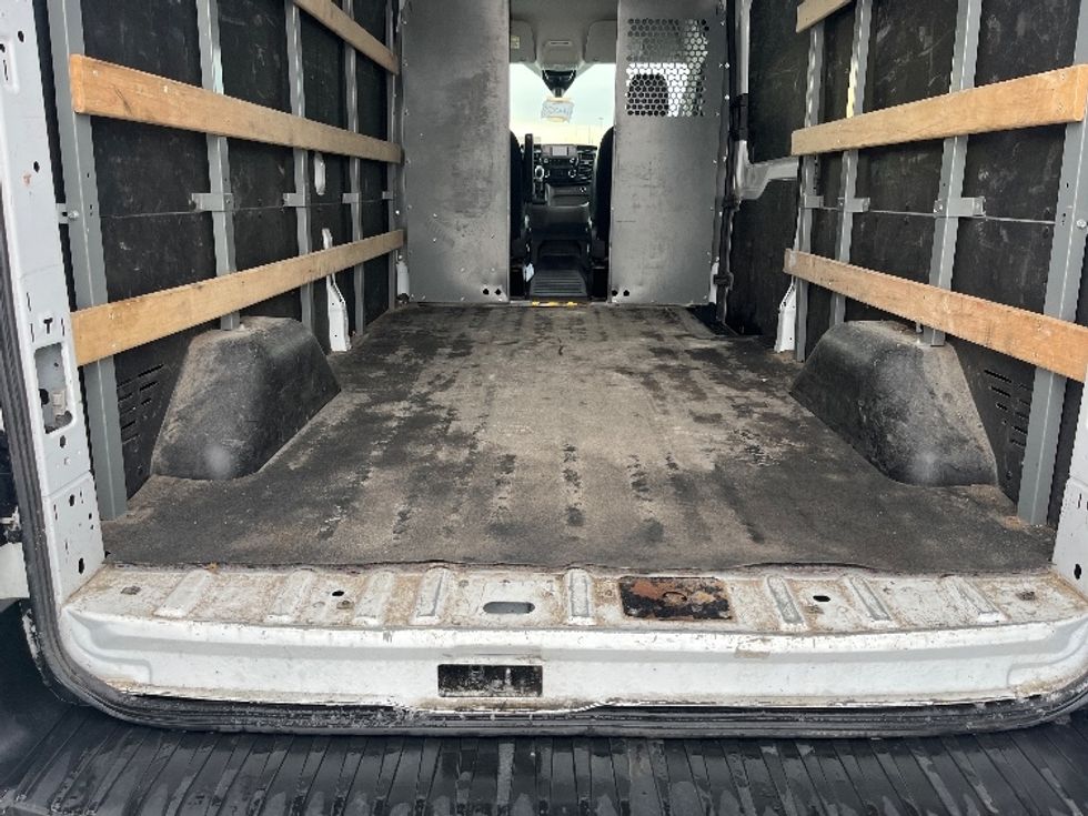 Cargo Van (Panel Van)-Light and Medium Duty Trucks-Ford-2021-Transit 250-Mississauga-ON-132,397\n\t\tkm-$ 43,000 - Image 9