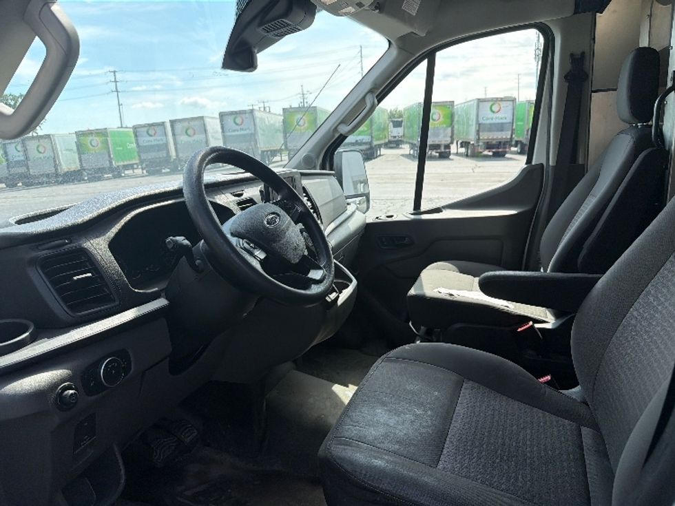 Cargo Van (Panel Van)-Light and Medium Duty Trucks-Ford-2021-Transit 250-Mississauga-ON-145,820\n\t\tkm-$ 17,500 - Image 11
