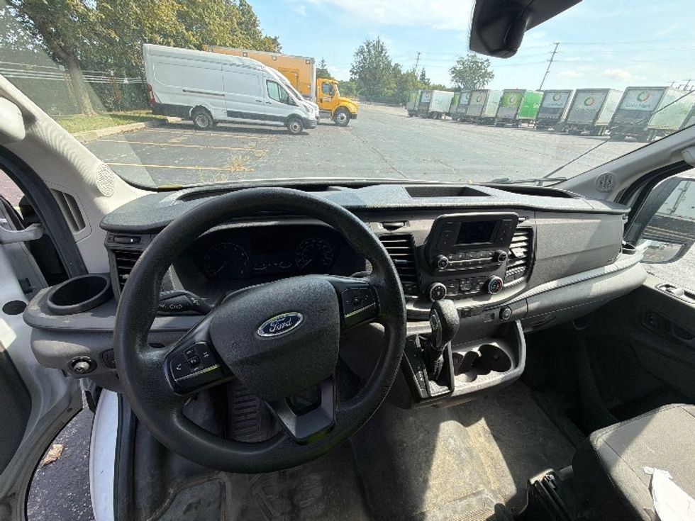 Cargo Van (Panel Van)-Light and Medium Duty Trucks-Ford-2021-Transit 250-Mississauga-ON-145,820\n\t\tkm-$ 17,500 - Image 12