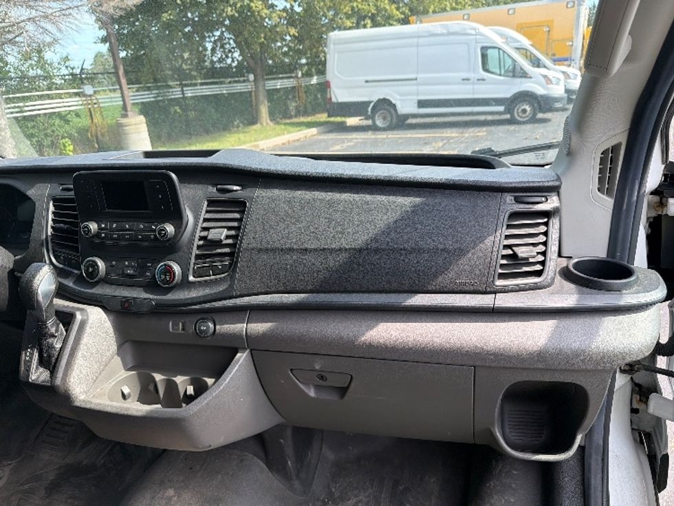 Cargo Van (Panel Van)-Light and Medium Duty Trucks-Ford-2021-Transit 250-Mississauga-ON-145,820\n\t\tkm-$ 17,500 - Image 15