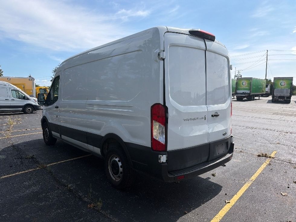 Cargo Van (Panel Van)-Light and Medium Duty Trucks-Ford-2021-Transit 250-Mississauga-ON-145,820\n\t\tkm-$ 17,500 - Image 5
