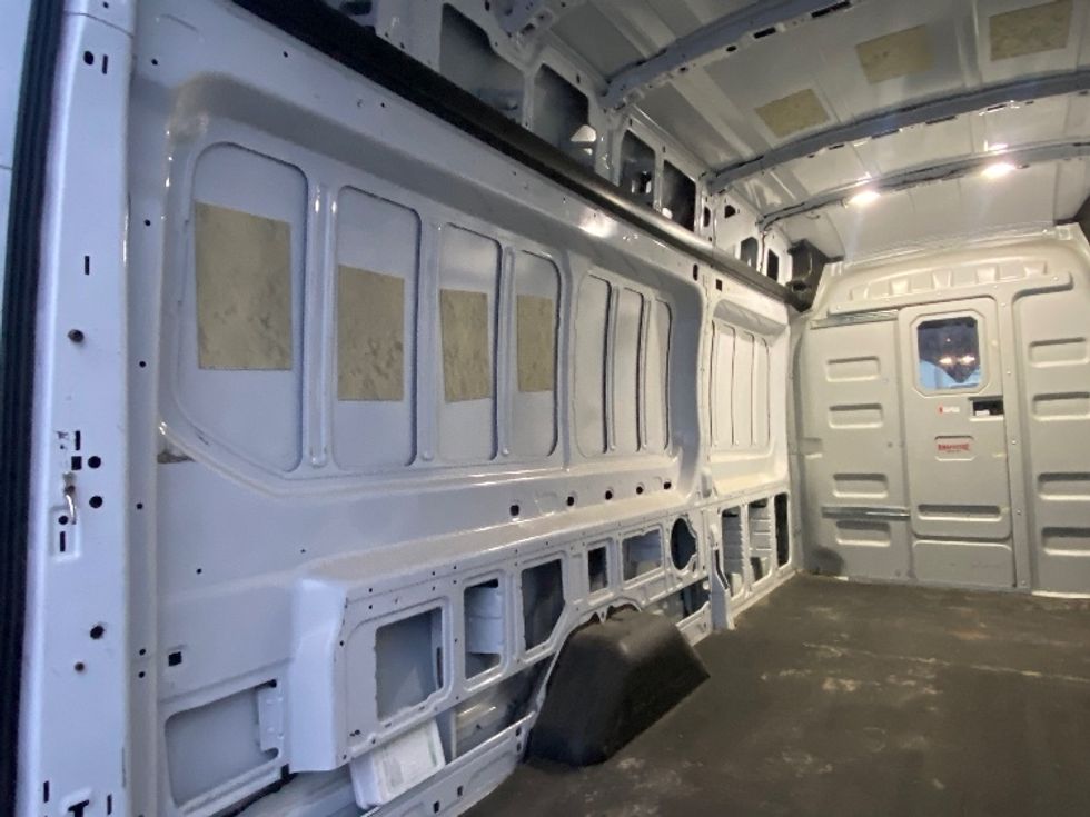 Cargo Van (Panel Van)-Light and Medium Duty Trucks-Ford-2021-Transit 250-Mississauga-ON-145,968\n\t\tkm-$ 44,000 - Image 10