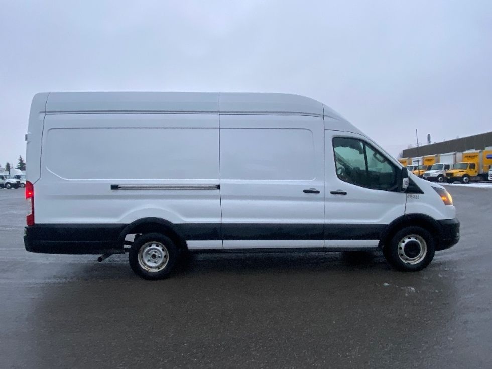 Cargo Van (Panel Van)-Light and Medium Duty Trucks-Ford-2021-Transit 250-Mississauga-ON-145,968\n\t\tkm-$ 44,000 - Image 14