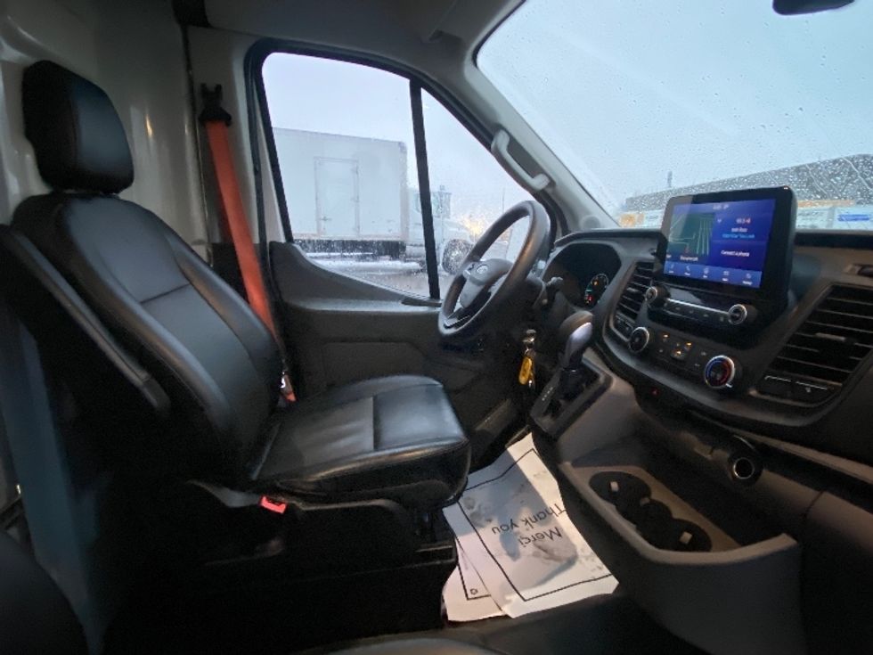 Cargo Van (Panel Van)-Light and Medium Duty Trucks-Ford-2021-Transit 250-Mississauga-ON-145,968\n\t\tkm-$ 44,000 - Image 21