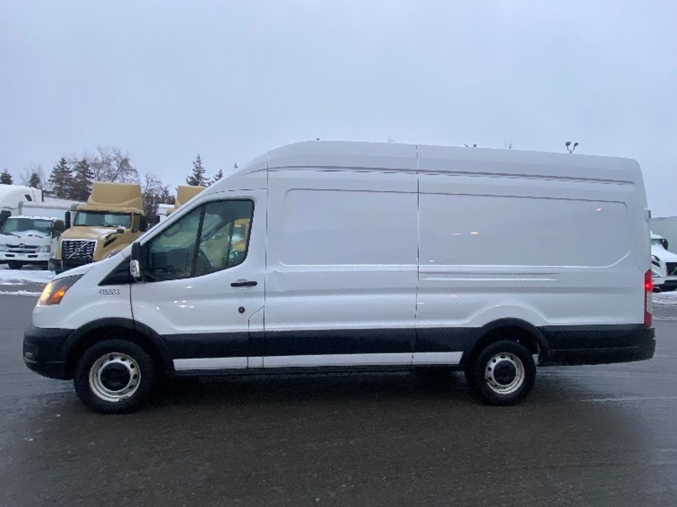 Cargo Van (Panel Van)-Light and Medium Duty Trucks-Ford-2021-Transit 250-Mississauga-ON-145,968\n\t\tkm-$ 44,000 - Image 4