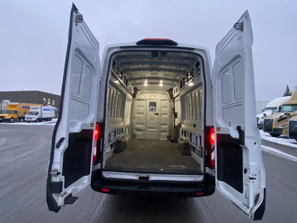 Cargo Van (Panel Van)-Light and Medium Duty Trucks-Ford-2021-Transit 250-Mississauga-ON-145,968\n\t\tkm-$ 44,000 - Image 8