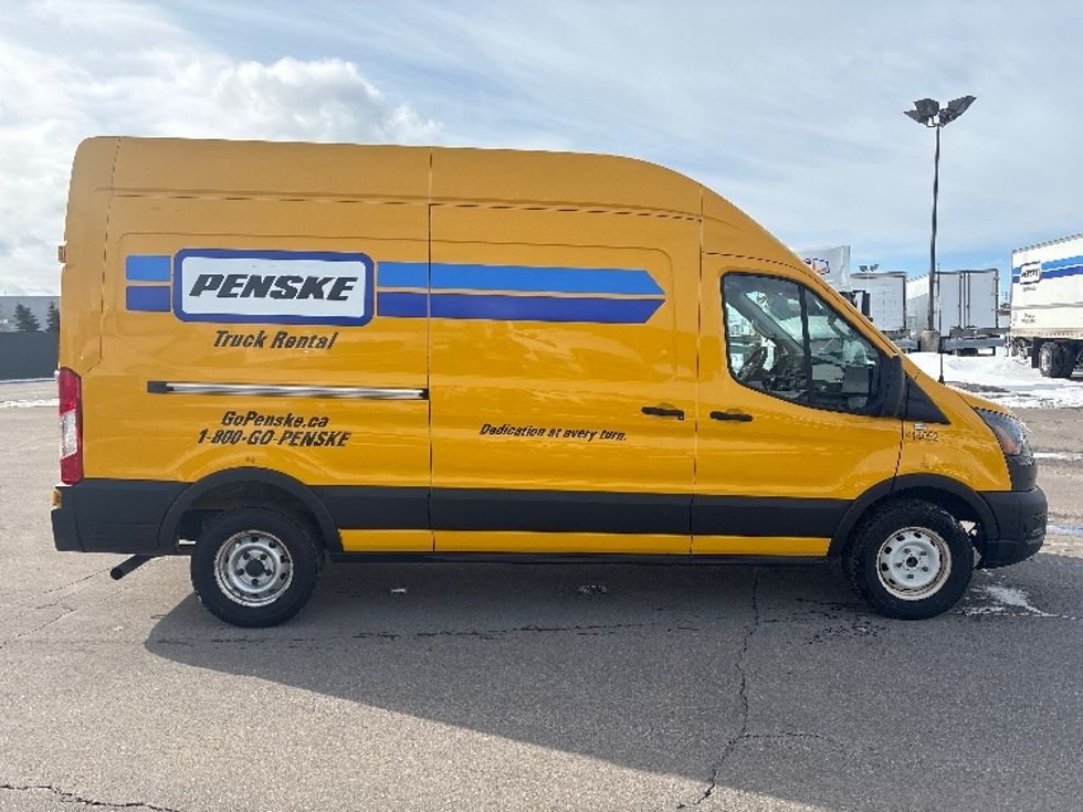 Cargo Van (Panel Van)-Light and Medium Duty Trucks-Ford-2021-Transit 250-Mississauga-ON-148,518\n\t\tkm-$ 37,000 - Image 14