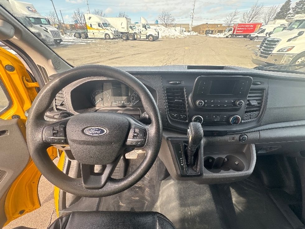 Cargo Van (Panel Van)-Light and Medium Duty Trucks-Ford-2021-Transit 250-Mississauga-ON-148,518\n\t\tkm-$ 37,000 - Image 17