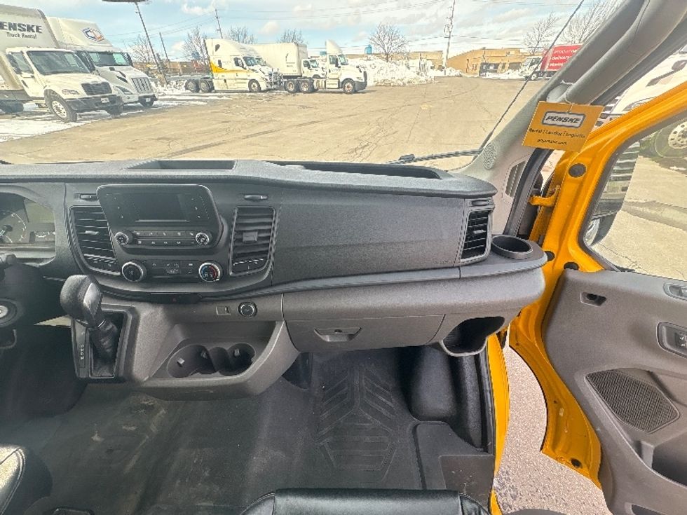 Cargo Van (Panel Van)-Light and Medium Duty Trucks-Ford-2021-Transit 250-Mississauga-ON-148,518\n\t\tkm-$ 37,000 - Image 20