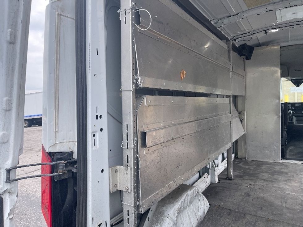 Cargo Van (Panel Van)-Light and Medium Duty Trucks-Ford-2021-Transit 250-Mississauga-ON-173,024\n\t\tkm-$ 13,500 - Image 10