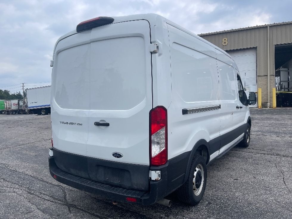 Cargo Van (Panel Van)-Light and Medium Duty Trucks-Ford-2021-Transit 250-Mississauga-ON-173,024\n\t\tkm-$ 13,500 - Image 12