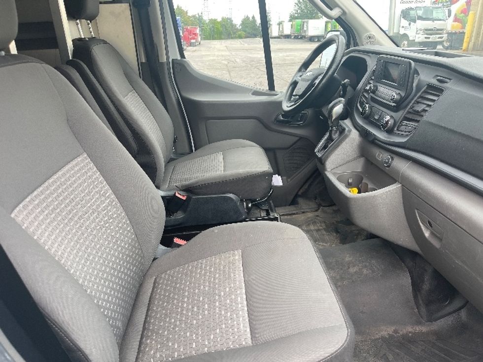 Cargo Van (Panel Van)-Light and Medium Duty Trucks-Ford-2021-Transit 250-Mississauga-ON-173,024\n\t\tkm-$ 13,500 - Image 21