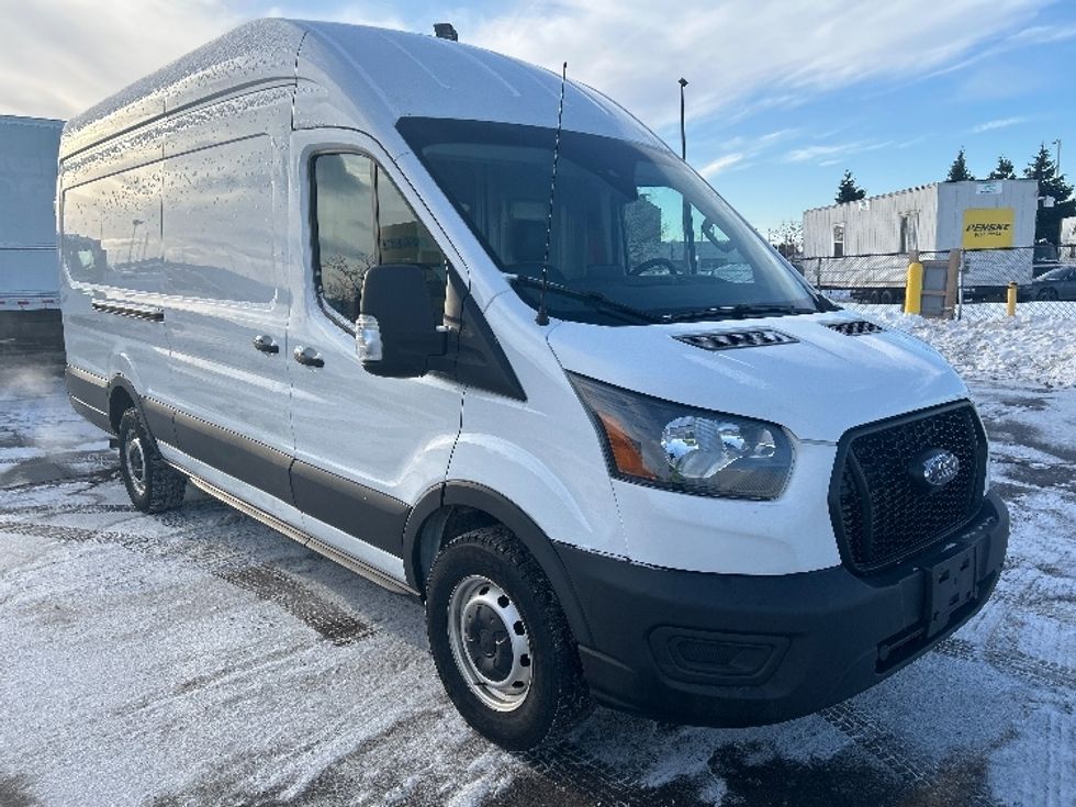 Cargo Van (Panel Van)-Light and Medium Duty Trucks-Ford-2021-Transit 250-Mississauga-ON-212,614\n\t\tkm-$ 38,250 - Image 1