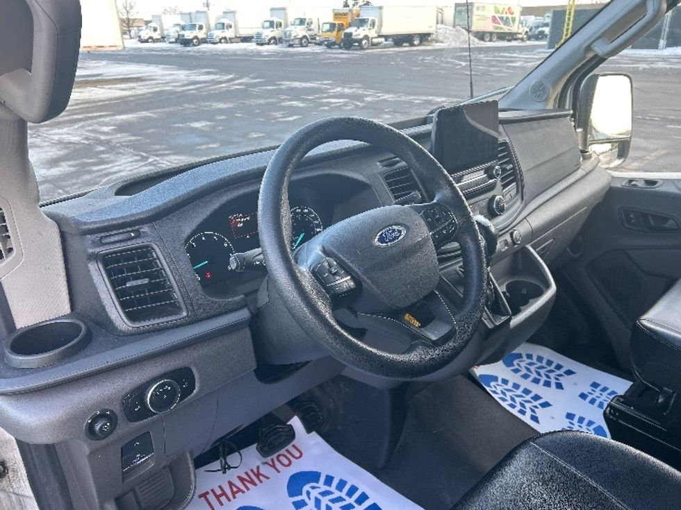 Cargo Van (Panel Van)-Light and Medium Duty Trucks-Ford-2021-Transit 250-Mississauga-ON-212,614\n\t\tkm-$ 38,250 - Image 14