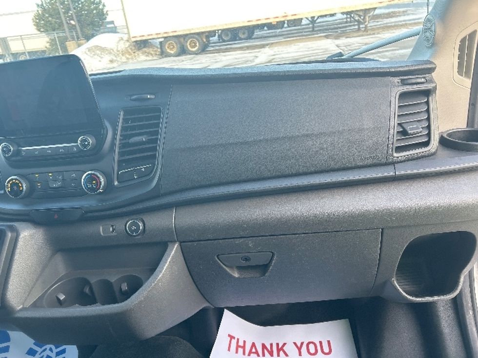 Cargo Van (Panel Van)-Light and Medium Duty Trucks-Ford-2021-Transit 250-Mississauga-ON-212,614\n\t\tkm-$ 38,250 - Image 18