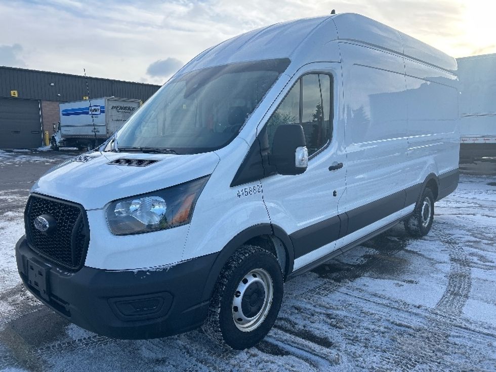 Cargo Van (Panel Van)-Light and Medium Duty Trucks-Ford-2021-Transit 250-Mississauga-ON-212,614\n\t\tkm-$ 38,250 - Image 3