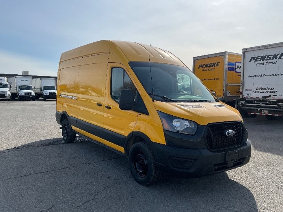 Cargo Van (Panel Van)-Light and Medium Duty Trucks-Ford-2021-Transit 250-Moncton-NB-122,004\n\t\tkm-$ 40,750 - Image 1