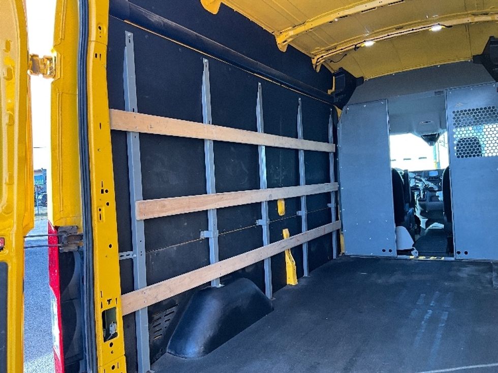 Cargo Van (Panel Van)-Light and Medium Duty Trucks-Ford-2021-Transit 250-Moncton-NB-122,004\n\t\tkm-$ 40,750 - Image 10
