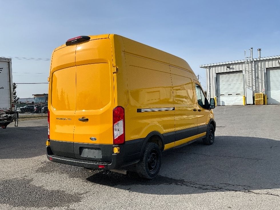 Cargo Van (Panel Van)-Light and Medium Duty Trucks-Ford-2021-Transit 250-Moncton-NB-122,004\n\t\tkm-$ 40,750 - Image 12