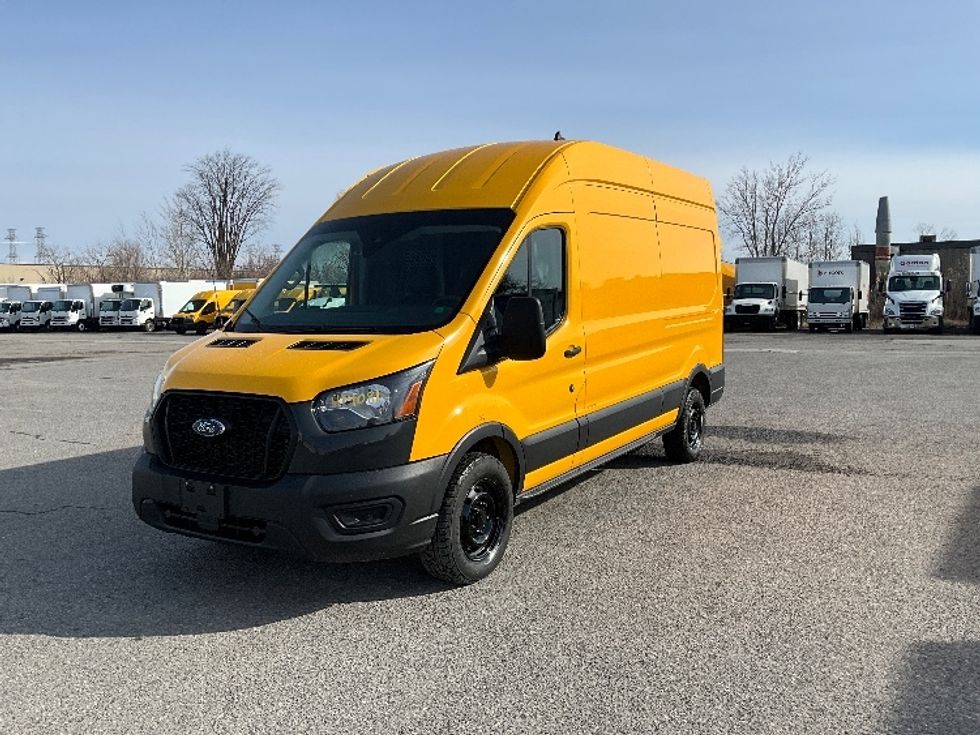 Cargo Van (Panel Van)-Light and Medium Duty Trucks-Ford-2021-Transit 250-Moncton-NB-122,004\n\t\tkm-$ 40,750 - Image 3
