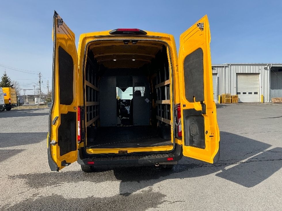 Cargo Van (Panel Van)-Light and Medium Duty Trucks-Ford-2021-Transit 250-Moncton-NB-122,004\n\t\tkm-$ 40,750 - Image 8