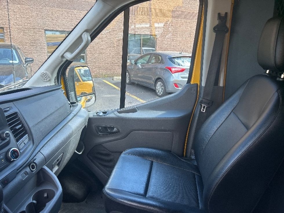 Cargo Van (Panel Van)-Light and Medium Duty Trucks-Ford-2021-Transit 250-Monmouth Junction-NJ-49,779\n\t\tmiles-$ 30,500 - Image 12
