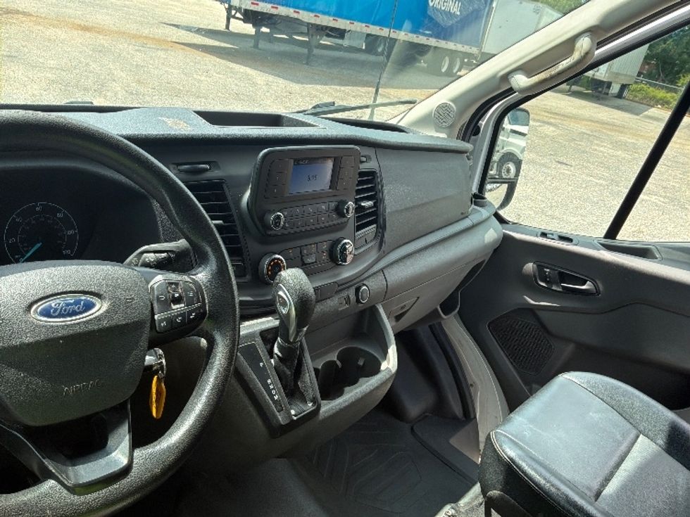 Cargo Van (Panel Van)-Light and Medium Duty Trucks-Ford-2021-Transit 250-Montgomery-AL-122,096\n\t\tmiles-$ 32,750 - Image 17