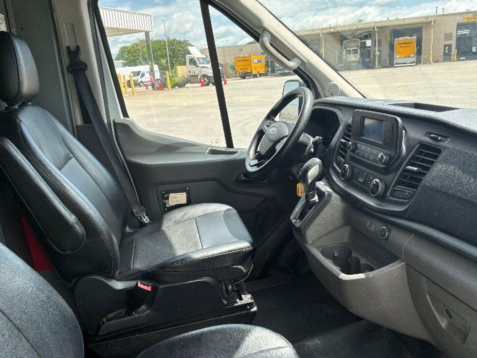 Cargo Van (Panel Van)-Light and Medium Duty Trucks-Ford-2021-Transit 250-Montgomery-AL-122,096\n\t\tmiles-$ 32,750 - Image 22