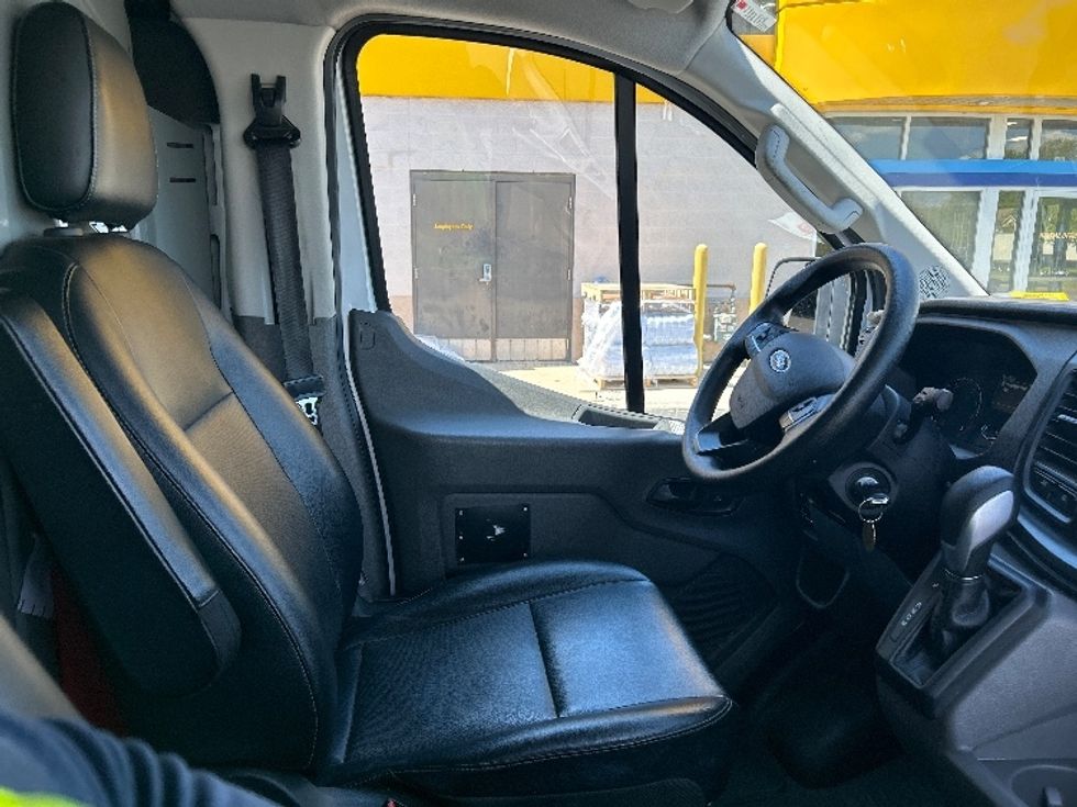 Cargo Van (Panel Van)-Light and Medium Duty Trucks-Ford-2021-Transit 250-Montgomery-NY-123,722\n\t\tmiles-$ 25,750 - Image 20