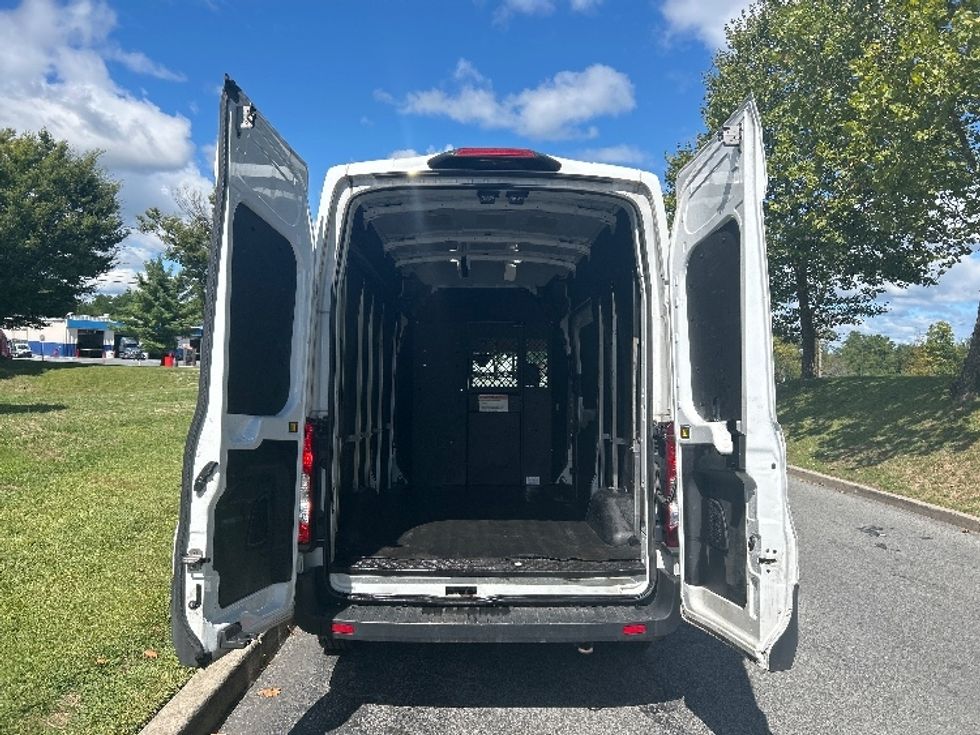 Cargo Van (Panel Van)-Light and Medium Duty Trucks-Ford-2021-Transit 250-Montgomery-NY-128,408\n\t\tmiles-$ 27,250 - Image 8