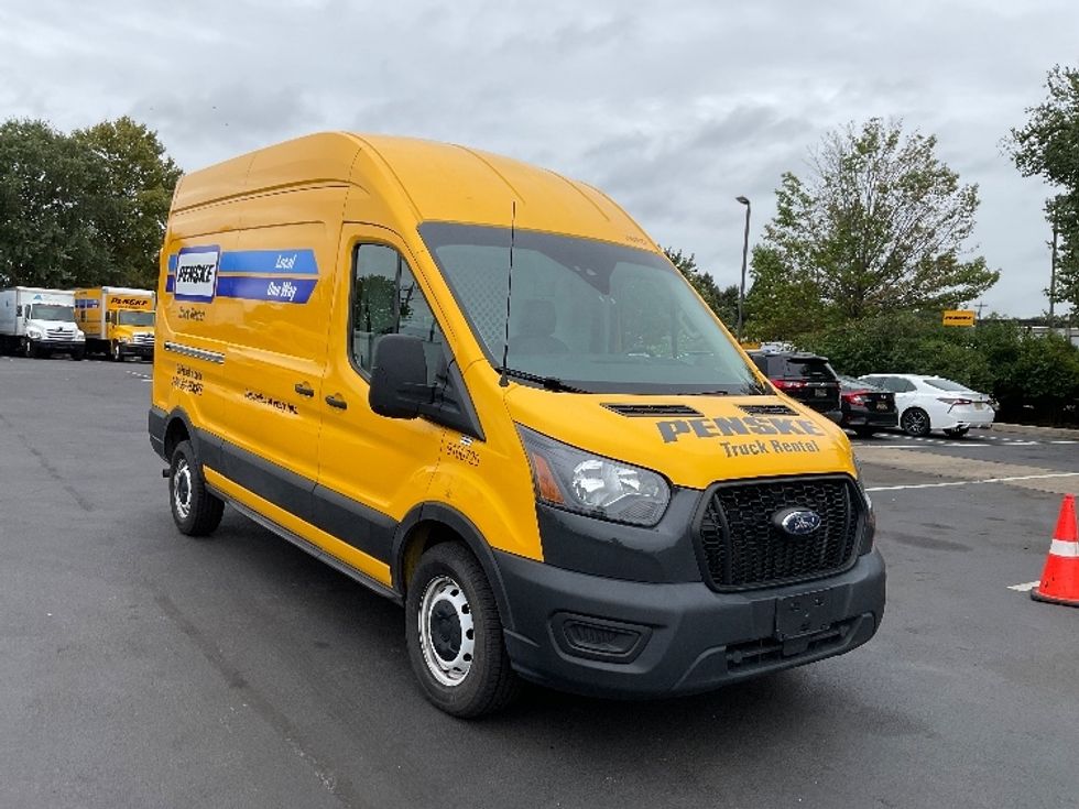 Cargo Van (Panel Van)-Light and Medium Duty Trucks-Ford-2021-Transit 250-New Castle-DE-105,007\n\t\tmiles-$ 32,000 - Image 1