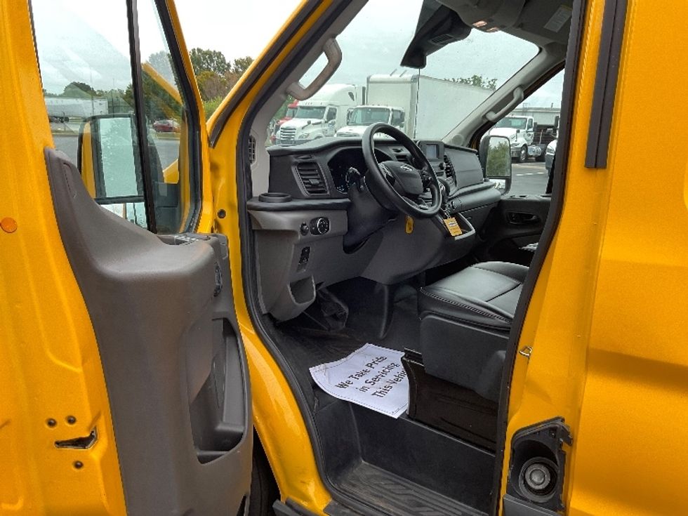 Cargo Van (Panel Van)-Light and Medium Duty Trucks-Ford-2021-Transit 250-New Castle-DE-105,007\n\t\tmiles-$ 32,000 - Image 16
