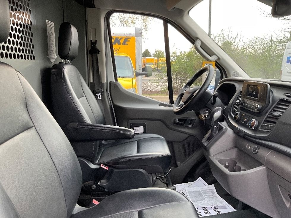 Cargo Van (Panel Van)-Light and Medium Duty Trucks-Ford-2021-Transit 250-New Castle-DE-85,000\n\t\tmiles-$ 34,500 - Image 21