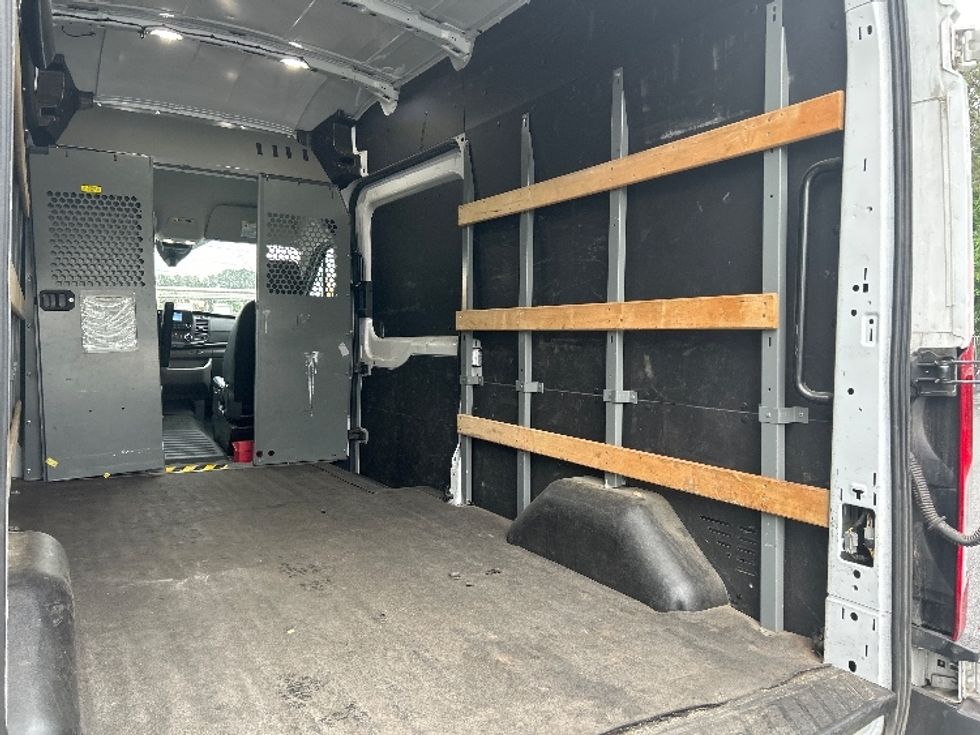 Cargo Van (Panel Van)-Light and Medium Duty Trucks-Ford-2021-Transit 250-Norcross-GA-89,587\n\t\tmiles-$ 35,000 - Image 12