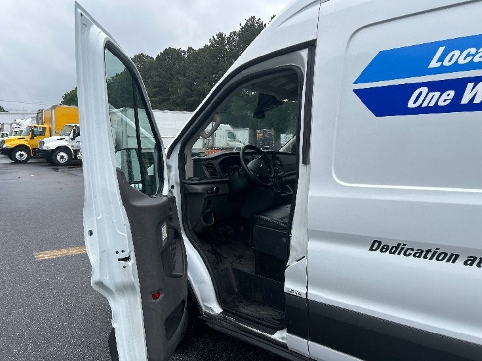 Cargo Van (Panel Van)-Light and Medium Duty Trucks-Ford-2021-Transit 250-Norcross-GA-89,587\n\t\tmiles-$ 35,000 - Image 16