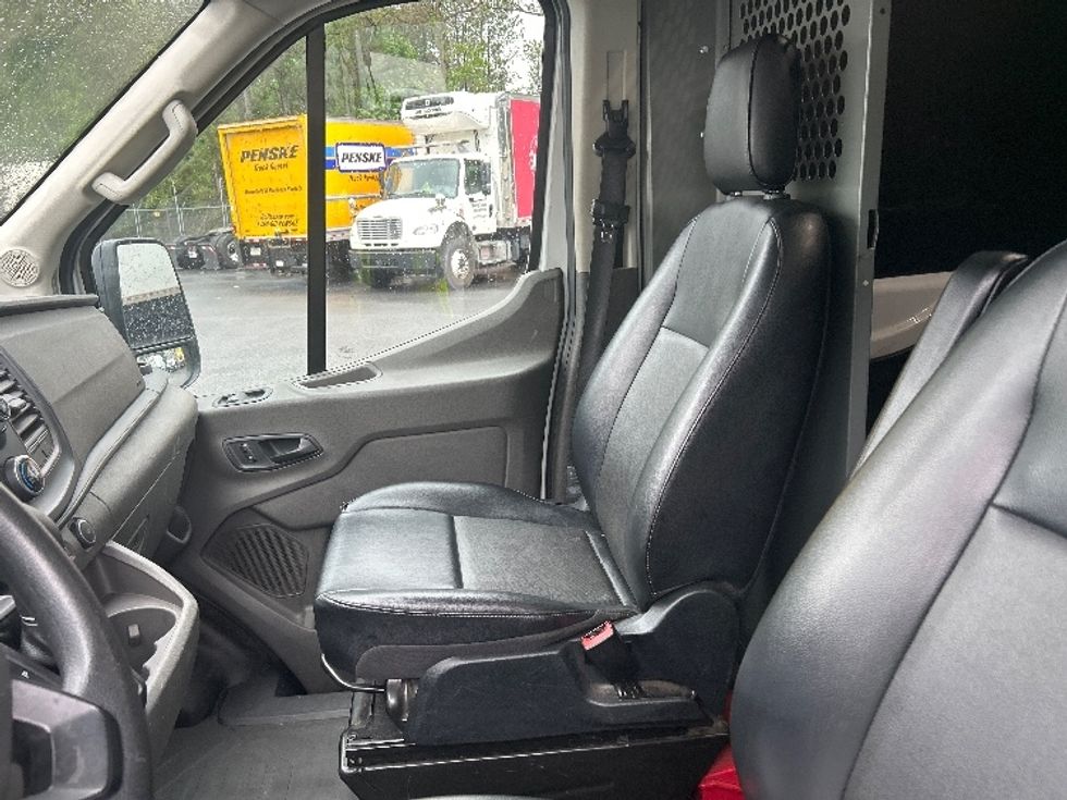 Cargo Van (Panel Van)-Light and Medium Duty Trucks-Ford-2021-Transit 250-Norcross-GA-89,587\n\t\tmiles-$ 35,000 - Image 19