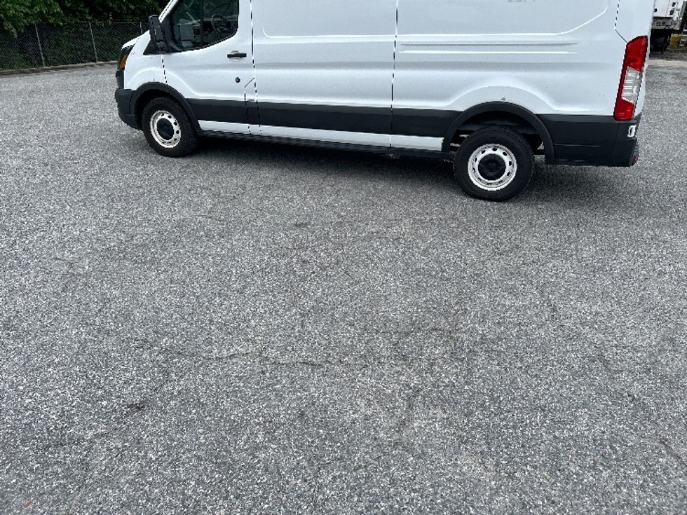 Cargo Van (Panel Van)-Light and Medium Duty Trucks-Ford-2021-Transit 250-Norfolk-VA-79,449\n\t\tmiles-$ 35,250 - Image 5