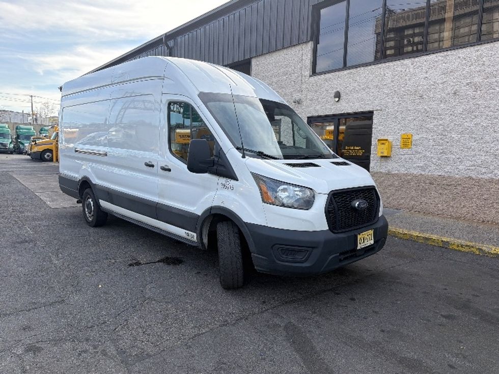 Cargo Van (Panel Van)-Light and Medium Duty Trucks-Ford-2021-Transit 250-North Bergen-NJ-106,209\n\t\tmiles-$ 33,500 - Image 1