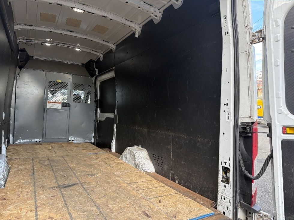 Cargo Van (Panel Van)-Light and Medium Duty Trucks-Ford-2021-Transit 250-North Bergen-NJ-106,209\n\t\tmiles-$ 33,500 - Image 12
