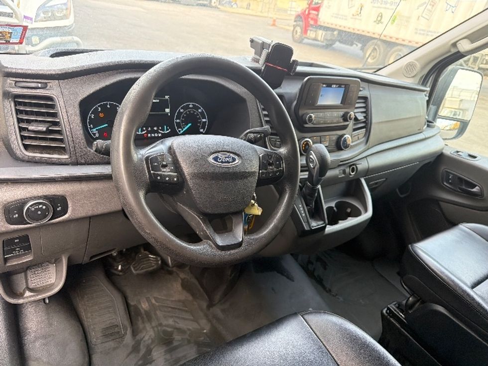 Cargo Van (Panel Van)-Light and Medium Duty Trucks-Ford-2021-Transit 250-North Bergen-NJ-106,209\n\t\tmiles-$ 33,500 - Image 18