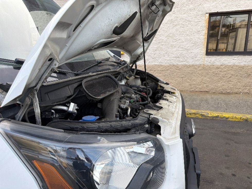 Cargo Van (Panel Van)-Light and Medium Duty Trucks-Ford-2021-Transit 250-North Bergen-NJ-106,209\n\t\tmiles-$ 33,500 - Image 23